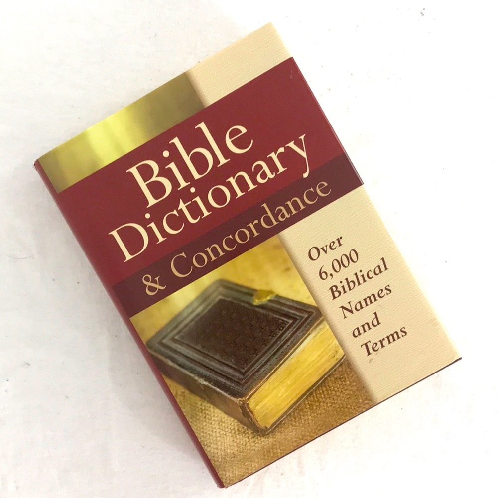 📚BOOK! BIBLE DICTIONARY AND CONCORDANCE